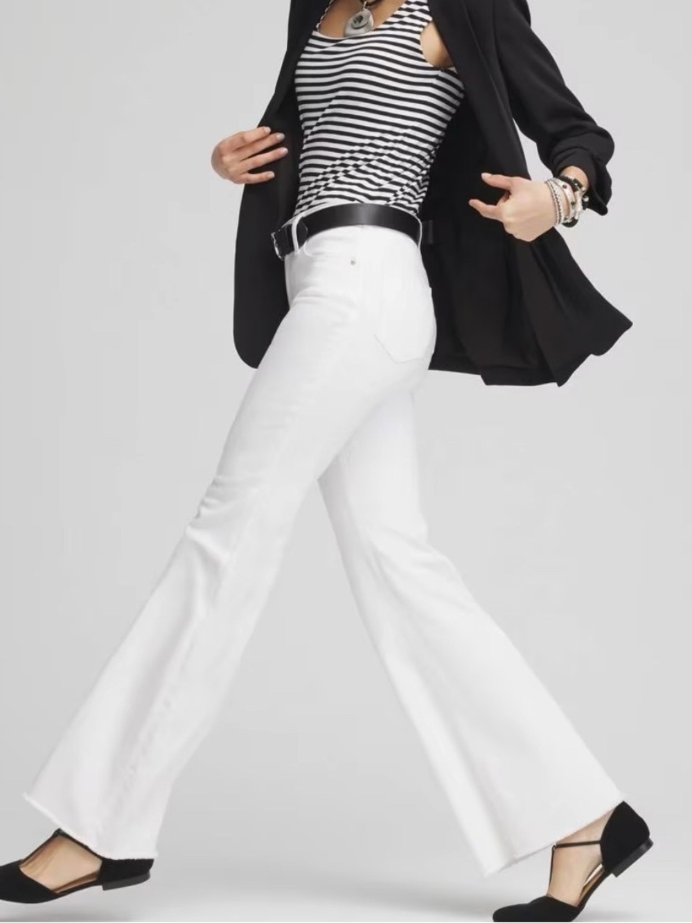 CHICO’S So Slimming Girlfriend Flare Jeans Women’s Size 00/2 Alabaster White NWT